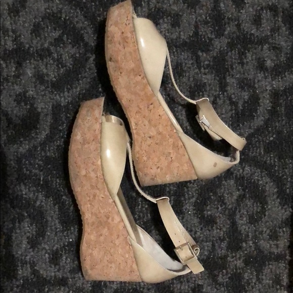 Jimmy choo size 38 shoes. - Picture 5 of 8